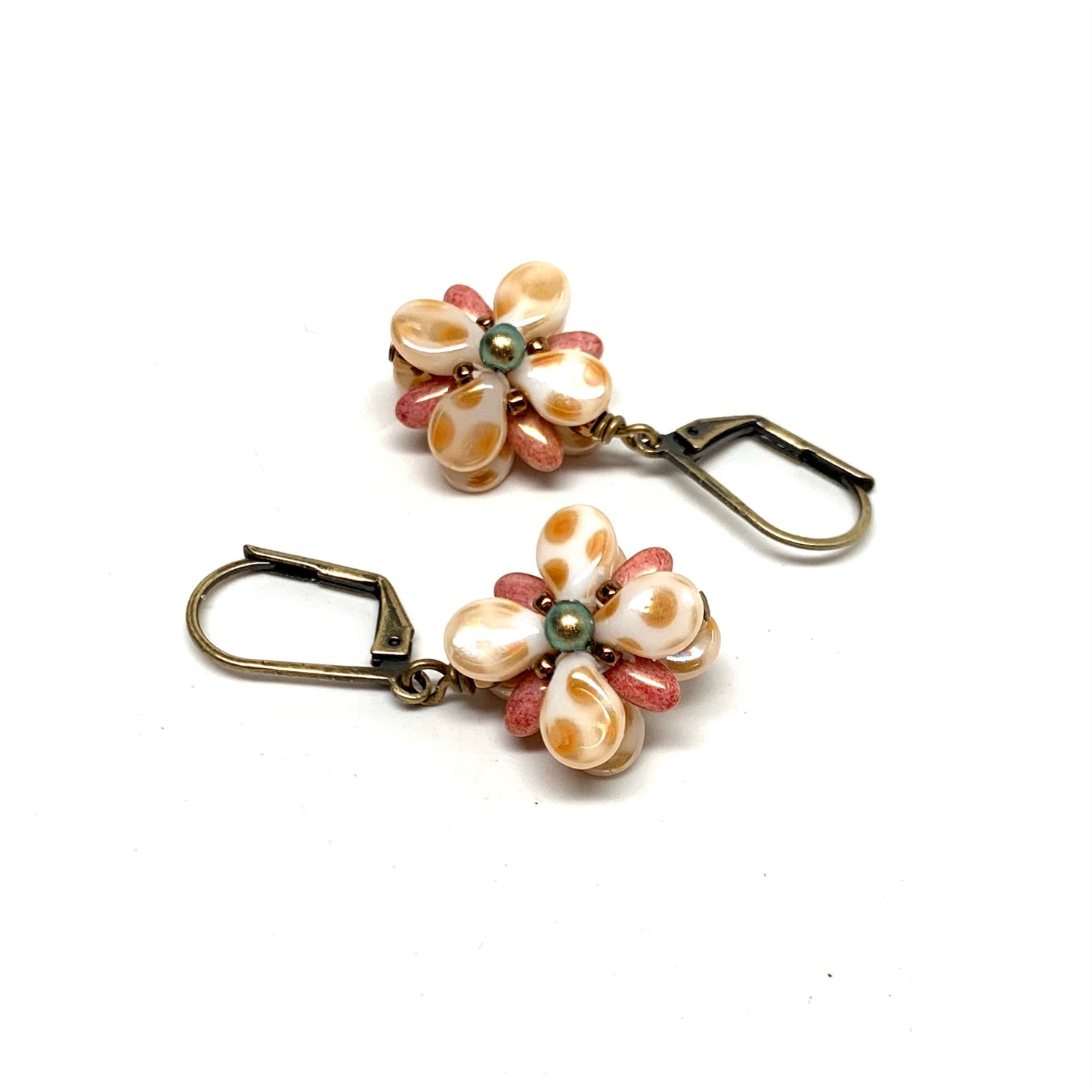 Flores Earrings | Polkadot