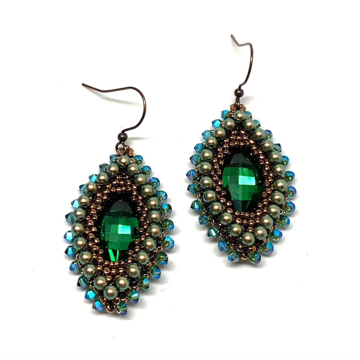 Hojas Embellished Earring | Green