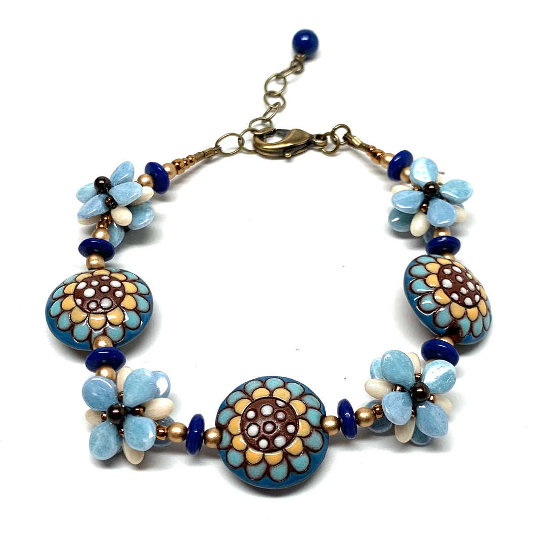 Flores Bracelet | Blue and Cream Flores Beads with Golem beads