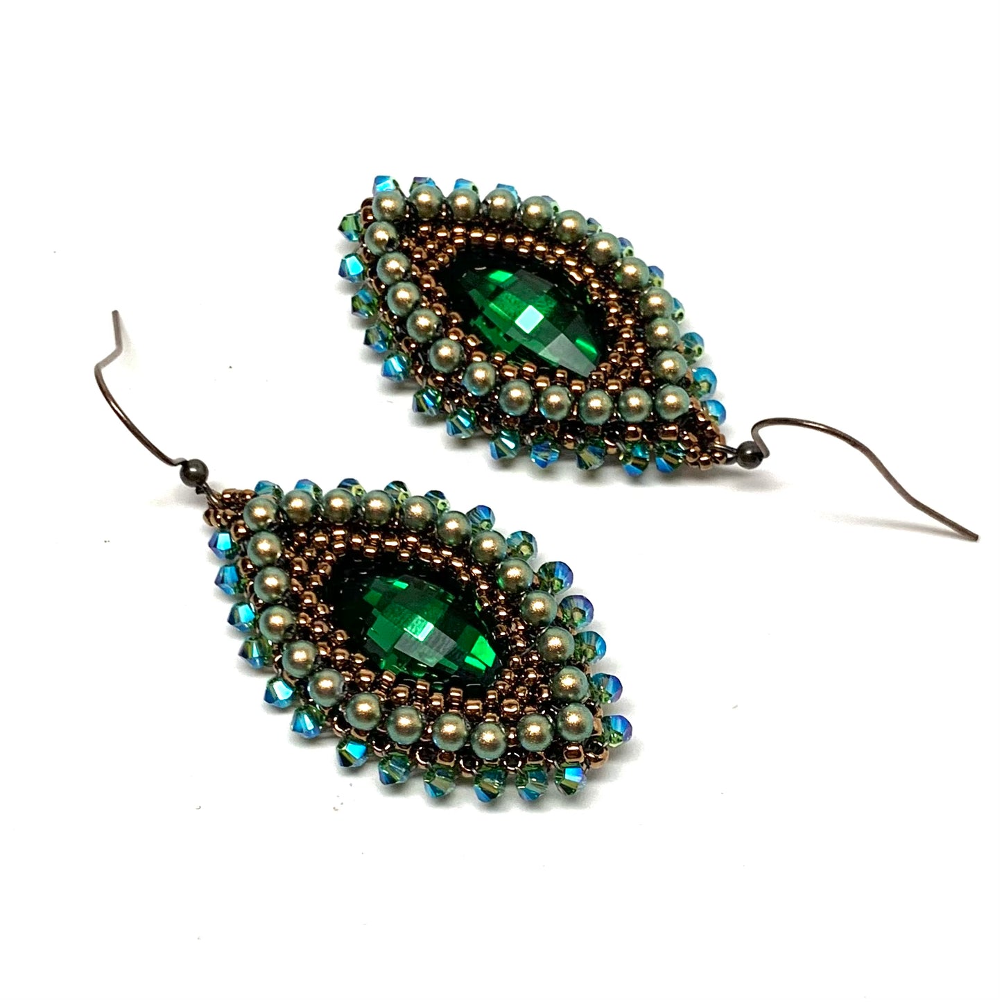 Hojas Embellished Earring | Green