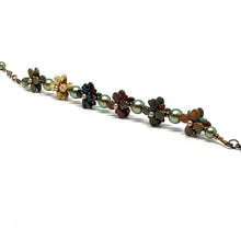 Load image into Gallery viewer, Flores Bracelet - Picasso Mix Flowers with Green Pearls
